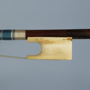 15333 - English violin bow by Brown
