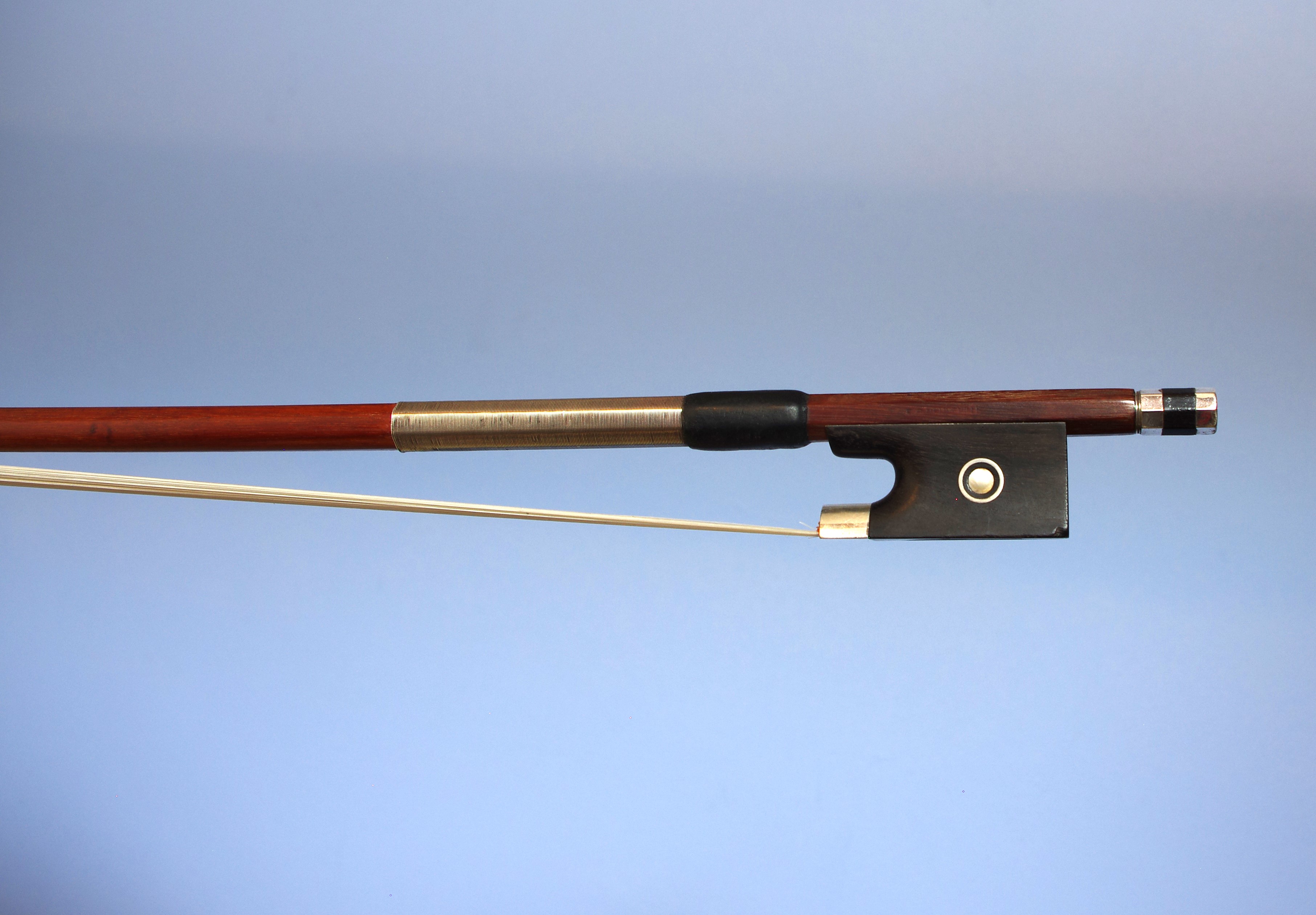 17665 Good Swiss viola bow CF Neuville - Image 3