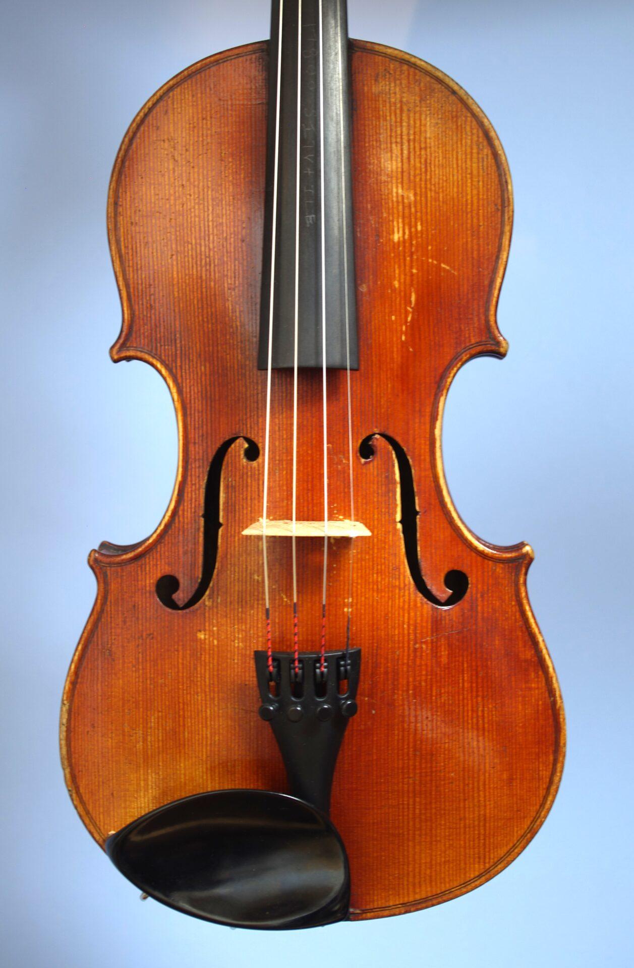 17800 Interesting late 19thC violin